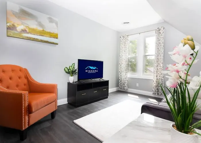 Cozy Micro Apartment, Minutes From Falls