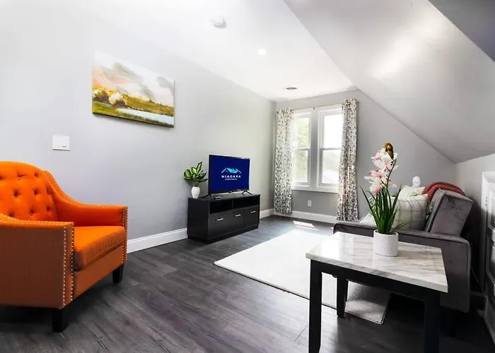 Cozy Micro Apartment, Minutes From Falls